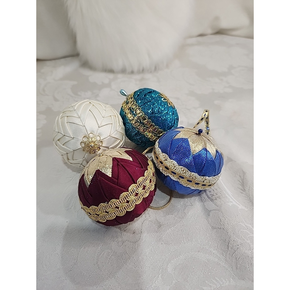 Vtg Handmade Folded Ribbon Christmas Ornaments, Set of 4, Excellent Condition